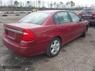 2007 Chevrolet Malibu LT w/2LT with VIN 1G1ZT58NX7F252897, listed as a IAAI auction lot 41995879 with 172,371 mi miles. Bid and sale history available at carsss.com. Image 4.