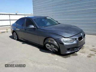 2013 BMW 3 Series 328i xDrive с VIN WBA3B5C55DF597111, выставлен на аукционе Copart как лот 62063575 с пробегом 105 018 миль миль и Чистый • Clean title. История ставок и продаж доступна на DreamBid. Изображение 4.