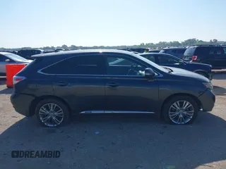 2010 Lexus RX 450h z VIN JTJZB1BA4A2003158, wystawiony jako IAAI lot #42334264 z przebiegiem 190 990 mil mil oraz . Historia ofert i sprzedaży dostępna na DreamBid. Obrazek 13.