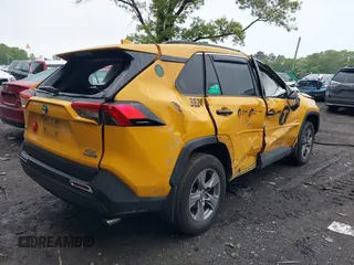2023 Toyota RAV4 Hybrid XLE с VIN JTMRWRFVXPJ057386, выставлен на аукционе IAAI как лот 42249322 с пробегом 54 463 миль миль и . История ставок и продаж доступна на DreamBid. Изображение 4.