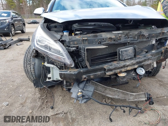 2016 Hyundai Sonata Limited with VIN KMHE34L19GA009305, listed as a IAAI auction lot 42039182 with 145,512 mi miles and . Bid and sale history available at DreamBid. Image 18.