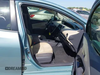 2018 Toyota Prius Two with VIN JTDKBRFU3J3068729, listed as a IAAI auction lot 41989450 with 192,848 mi miles and . Bid and sale history available at DreamBid. Image 5.