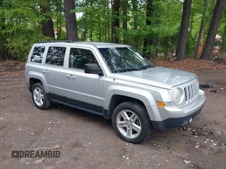 2011 Jeep Patriot Sport with VIN 1J4NF1GB0BD281031, listed as a IAAI auction lot 42203317 with 174,240 mi miles. Bid and sale history available at carsss.com. Image 1.