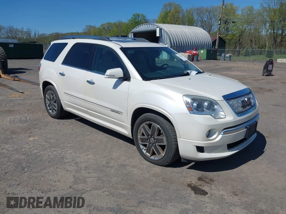 2012 GMC Acadia Denali with VIN 1GKKVTED7CJ408134, listed as a IAAI auction lot 42118748 with 173,977 mi miles. Bid and sale history available at carsss.com. Image 1.
