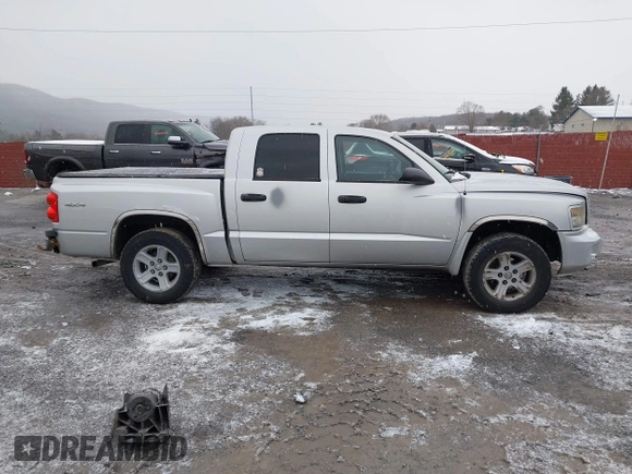 2011 Ram Dakota Bighorn/Lonestar with VIN 1D7RW3GK4BS662921, listed as a IAAI auction lot 41231333 with 190,634 mi miles. Bid and sale history available at carsss.com. Image 14.