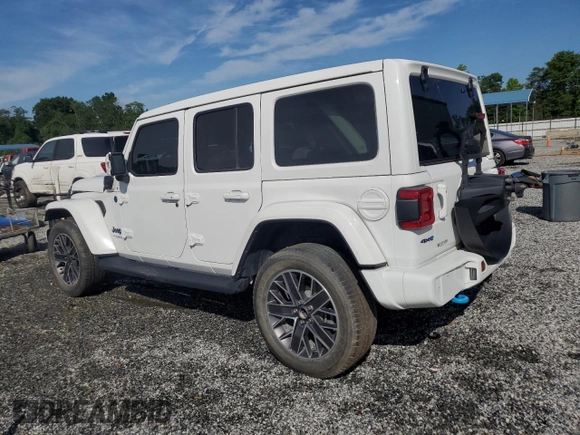 2022 Jeep Wrangler Unlimited Sahara with VIN 1C4JJXP60NW172103, listed as a Copart auction lot 60396415 with 29,960 mi miles and Salvage title. Bid and sale history available at DreamBid. Image 2.