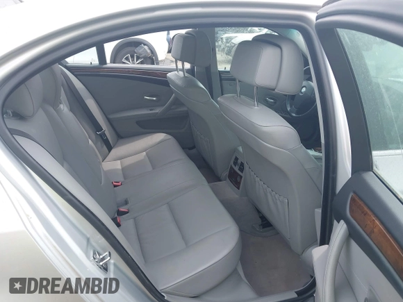 2009 BMW 5 Series 528i with VIN WBANU53569C122711, listed as a IAAI auction lot 42082909 with 157,581 mi miles and . Bid and sale history available at carsss.com. Image 8.