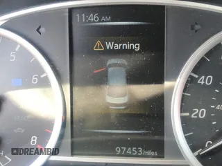 2017 Nissan Sentra SR z VIN 3N1AB7APXHY292327, wystawiony jako IAAI lot #41923897 z przebiegiem 97 453 mil mil oraz . Historia ofert i sprzedaży dostępna na DreamBid. Obrazek 7.
