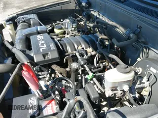 2005 Toyota Tundra Limited с VIN 5TBDT48125S483064, выставлен на аукционе IAAI как лот 42224118 с пробегом 256 975 миль миль и . История ставок и продаж доступна на DreamBid. Изображение 20.