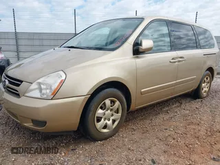 2006 Kia Sedona LX with VIN KNDMB233366045016, listed as a IAAI auction lot 42112039 with 122,246 mi miles and . Bid and sale history available at DreamBid. Image 2.
