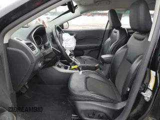 2020 Jeep Compass Latitude z VIN 3C4NJDBB0LT155146, wystawiony jako Copart lot #65617725 z przebiegiem 69 292 mil mil oraz Szkoda całkowita • Salvage title. Historia ofert i sprzedaży dostępna na DreamBid. Obrazek 7.