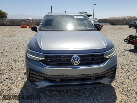2022 Volkswagen Tiguan SE R-Line Black z VIN 3VVCB7AX5NM126601, wystawiony jako Copart lot #60935515 z przebiegiem 67 801 mil mil oraz Szkoda całkowita • Salvage title. Historia ofert i sprzedaży dostępna na DreamBid. Obrazek 5.