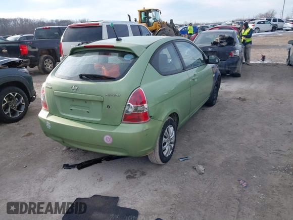 2009 Hyundai Accent Auto SE with VIN KMHCN36C69U112207, listed as a IAAI auction lot 41641298 with 166,804 mi miles. Bid and sale history available at carsss.com. Image 4.