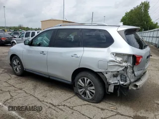 2019 Nissan Pathfinder SV z VIN 5N1DR2MM5KC637088, wystawiony jako Copart lot #55981835 z przebiegiem 104 826 mil mil oraz Szkoda całkowita • Salvage title. Historia ofert i sprzedaży dostępna na DreamBid. Obrazek 2.