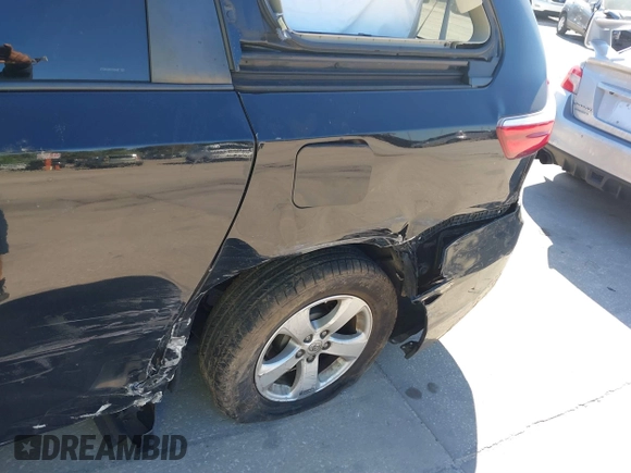 2016 Toyota Sienna LE AAS with VIN 5TDKK3DC1GS697730, listed as a IAAI auction lot 41727769 with 135,469 mi miles. Bid and sale history available at carsss.com. Image 6.
