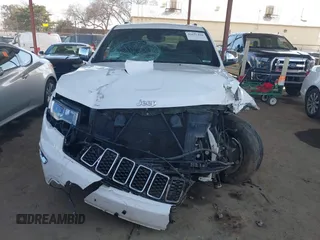 2020 Jeep Grand Cherokee Limited with VIN 1C4RJEBG6LC245478, listed as a IAAI auction lot 41637410 with 100,062 mi miles. Bid and sale history available at carsss.com. Image 12.