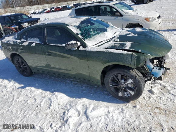 2022 Dodge Charger SXT with VIN 2C3CDXJGXNH107389, listed as a Copart auction lot 45499525 with 32,758 mi miles and Clean Title. Bid and sale history available at carsss.com. Image 4.
