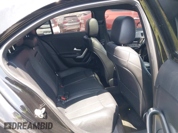 2019 Mercedes-Benz A 220 с VIN WDD3G4EB2KW002509, выставлен на аукционе IAAI как лот 41923586 с пробегом Не указан миль и . История ставок и продаж доступна на DreamBid. Изображение 8.