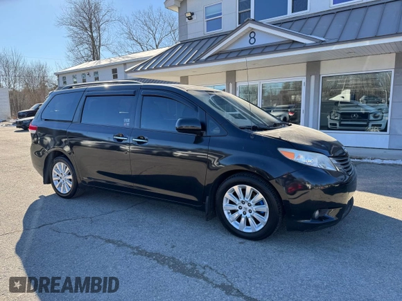 2013 Toyota Sienna XLE with VIN 5TDDK3DC3DS052713, listed as a Copart auction lot 43234125 with 284,884 mi miles and Clean Title. Bid and sale history available at DreamBid. Image 1.
