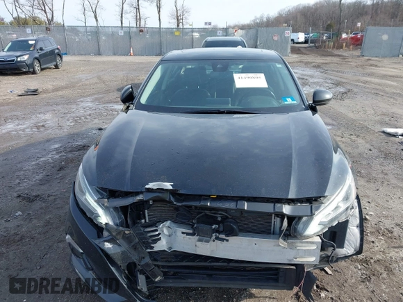 2020 Nissan Altima 2.5 SL with VIN 1N4BL4EW1LC150583, listed as a IAAI auction lot 41490805 with 40,371 mi miles. Bid and sale history available at carsss.com. Image 12.