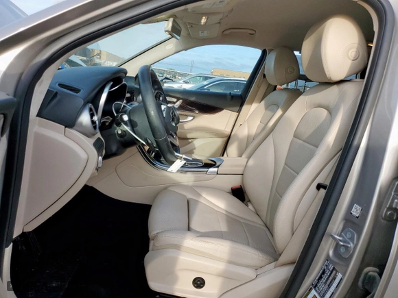 2020 Mercedes-Benz GLC with VIN W1N0G8DB7LV255668, listed as a Copart auction lot 50875585 with 47,805 mi miles and Clean Title. Bid and sale history available at carsss.com. Image 7.