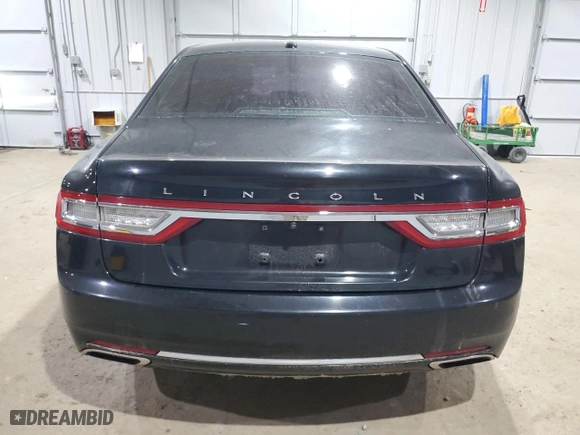 2017 Lincoln Continental Livery with VIN 1LN6L9HK8H5624120, listed as a Copart auction lot 82620934 with 297,342 mi miles and Clean Title. Bid and sale history available at carsss.com. Image 6.