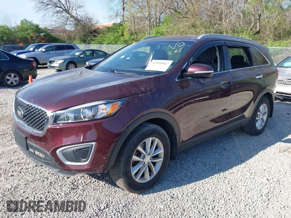 2017 Kia Sorento LX with VIN 5XYPG4A37HG255017, listed as a IAAI auction lot 42090967 with 122,021 mi miles. Bid and sale history available at carsss.com. Image 2.