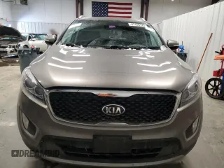 2016 Kia Sorento EX with VIN 5XYPHDA51GG103635, listed as a Copart auction lot 47126725 with 187,003 mi miles and Salvage Title. Bid and sale history available at carsss.com. Image 5.