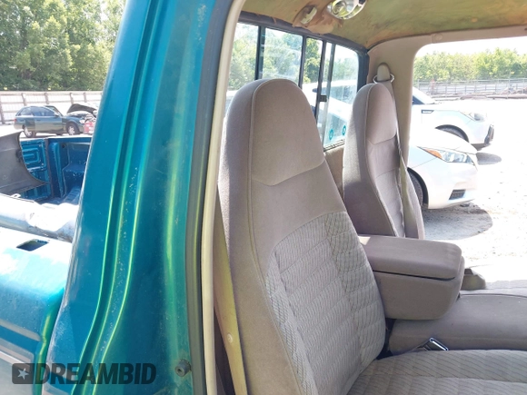 1994 Ford Ranger Splash z VIN 1FTCR10A2RUD04809, wystawiony jako IAAI lot #42685685 z przebiegiem 215 658 mil mil oraz . Historia ofert i sprzedaży dostępna na DreamBid. Obrazek 8.