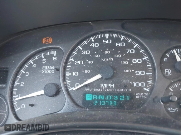 2002 GMC Yukon SLT with VIN 1GKEC13T92R162978, listed as a IAAI auction lot 41851599 with 213,789 mi miles. Bid and sale history available at carsss.com. Image 7.