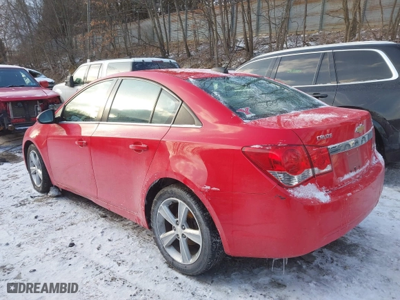 2015 Chevrolet Cruze LT with VIN 1G1PE5SB3F7199694, listed as a IAAI auction lot 41621606 with 121,368 mi miles. Bid and sale history available at carsss.com. Image 3.