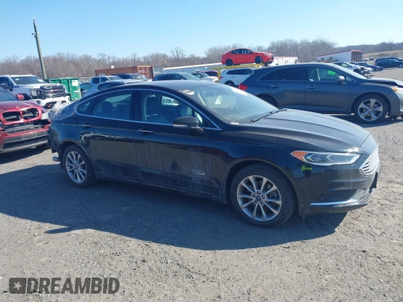 2018 Ford Fusion Energi SE with VIN 3FA6P0PU8JR152890, listed as a IAAI auction lot 41682965 with 84,890 mi miles. Bid and sale history available at carsss.com. Image 13.