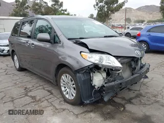 2016 Toyota Sienna XLE with VIN 5TDYK3DC1GS762425, listed as a IAAI auction lot 42769903 with 117,913 mi miles and . Bid and sale history available at DreamBid. Image 1.