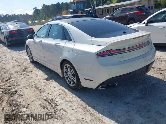 2015 Lincoln MKZ with VIN 3LN6L2G91FR606753, listed as a IAAI auction lot 42693490 with Not provided miles and . Bid and sale history available at DreamBid. Image 3.