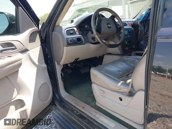 2007 Chevrolet Tahoe LS with VIN 1GNFC13067R419714, listed as a IAAI auction lot 42276294 with Not provided miles and . Bid and sale history available at DreamBid. Image 5.