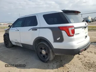 2016 Ford Utility Police Interceptor with VIN 1FM5K8AT7GGB07034, listed as a Copart auction lot 76982134 with 113,556 mi miles and Salvage Title. Bid and sale history available at carsss.com. Image 2.