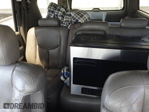 2003 Chevrolet Suburban Z71 with VIN 3GNFK16T53G289072, listed as a Copart auction lot 52262185 with Not provided miles and Non repairable. Bid and sale history available at DreamBid. Image 10.