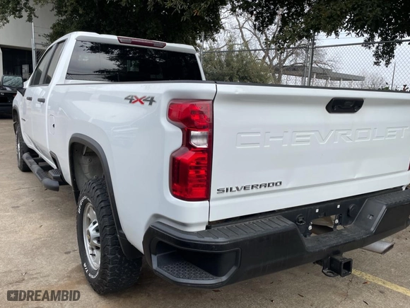 2020 Chevrolet Silverado 2500HD Work Truck with VIN 1GC2YLE72LF221996, listed as a Copart auction lot 44405525 with 145,611 mi miles and Clean Title. Bid and sale history available at carsss.com. Image 3.