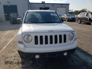 2017 Jeep Patriot Latitude with VIN 1C4NJPFB2HD183670, listed as a Copart auction lot 74035374 with 72,753 mi miles and Salvage Title. Bid and sale history available at DreamBid. Image 5.