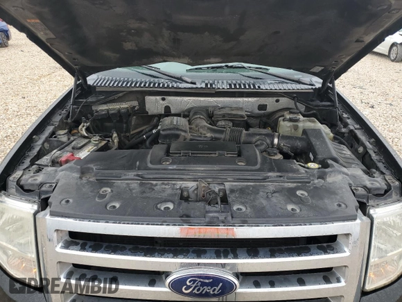 2014 Ford Expedition Max XLT z VIN 1FMJK1H54EEF32894, wystawiony jako Copart lot #45593895 z przebiegiem 223 464 mil mil oraz Szkoda całkowita • Salvage title. Historia ofert i sprzedaży dostępna na DreamBid. Obrazek 14.