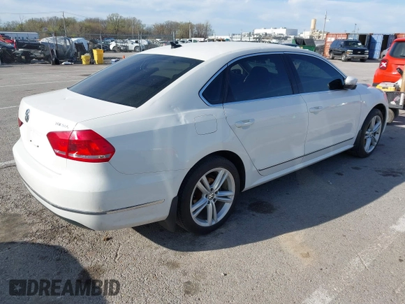 2015 Volkswagen Passat 2.0L TDI SEL Premium with VIN 1VWCV7A32FC057871, listed as a IAAI auction lot 41833501 with 151,754 mi miles. Bid and sale history available at carsss.com. Image 4.