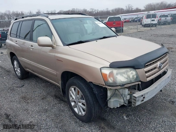 2004 Toyota Highlander with VIN JTEEP21A540014420, listed as a IAAI auction lot 41800588 with 292,532 mi miles. Bid and sale history available at carsss.com. Image 1.