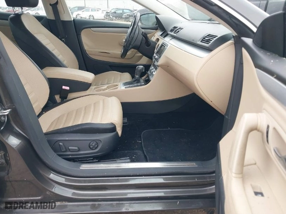 2013 Volkswagen CC Sport with VIN WVWBN7AN2DE520545, listed as a IAAI auction lot 41541009 with 132,934 mi miles. Bid and sale history available at carsss.com. Image 5.
