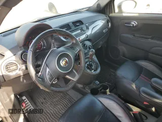 2015 FIAT 500 Abarth z VIN 3C3CFFFH7FT528128, wystawiony jako Copart lot #54179305 z przebiegiem 49 266 mil mil oraz Czysty tytuł • Clean title. Historia ofert i sprzedaży dostępna na DreamBid. Obrazek 8.