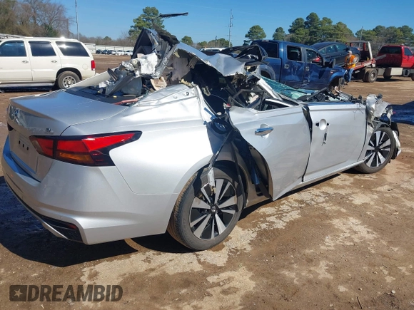 2019 Nissan Altima 2.5 SL with VIN 1N4BL4EV0KC156204, listed as a IAAI auction lot 41663798 with 131,117 mi miles. Bid and sale history available at carsss.com. Image 4.