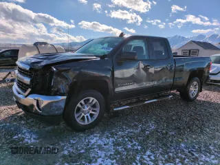 2019 Chevrolet Silverado 1500 LT with VIN 2GCVKPEC6K1185996, listed as a Copart auction lot 45124865 with 97,595 mi miles and Salvage Title. Bid and sale history available at DreamBid. Image 1.