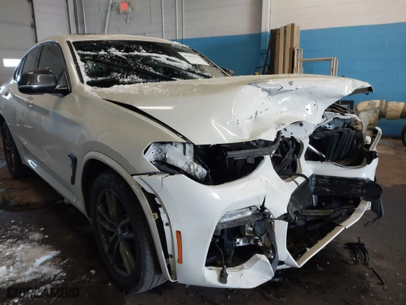 2019 BMW X4 xDrive30i with VIN 5UXUJ3C56KLG56553, listed as a IAAI auction lot 41365333 with 77,727 mi miles. Bid and sale history available at carsss.com. Image 19.