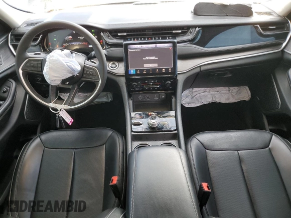 2023 Jeep Grand Cherokee 30th Anniversary with VIN 1C4RJYB61P8905525, listed as a Copart auction lot 43347335 with 18,814 mi miles and Salvage title. Bid and sale history available at DreamBid. Image 8.