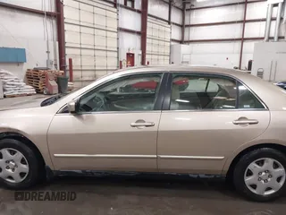 2005 Honda Accord LX z VIN 1HGCM56405A154610, wystawiony jako IAAI lot #41981328 z przebiegiem 177 047 mil mil oraz . Historia ofert i sprzedaży dostępna na DreamBid. Obrazek 15.