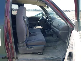 2001 Dodge Ram 1500 with VIN 1B7HF13Z41J601229, listed as a IAAI auction lot 42098873 with 178,970 mi miles. Bid and sale history available at carsss.com. Image 5.